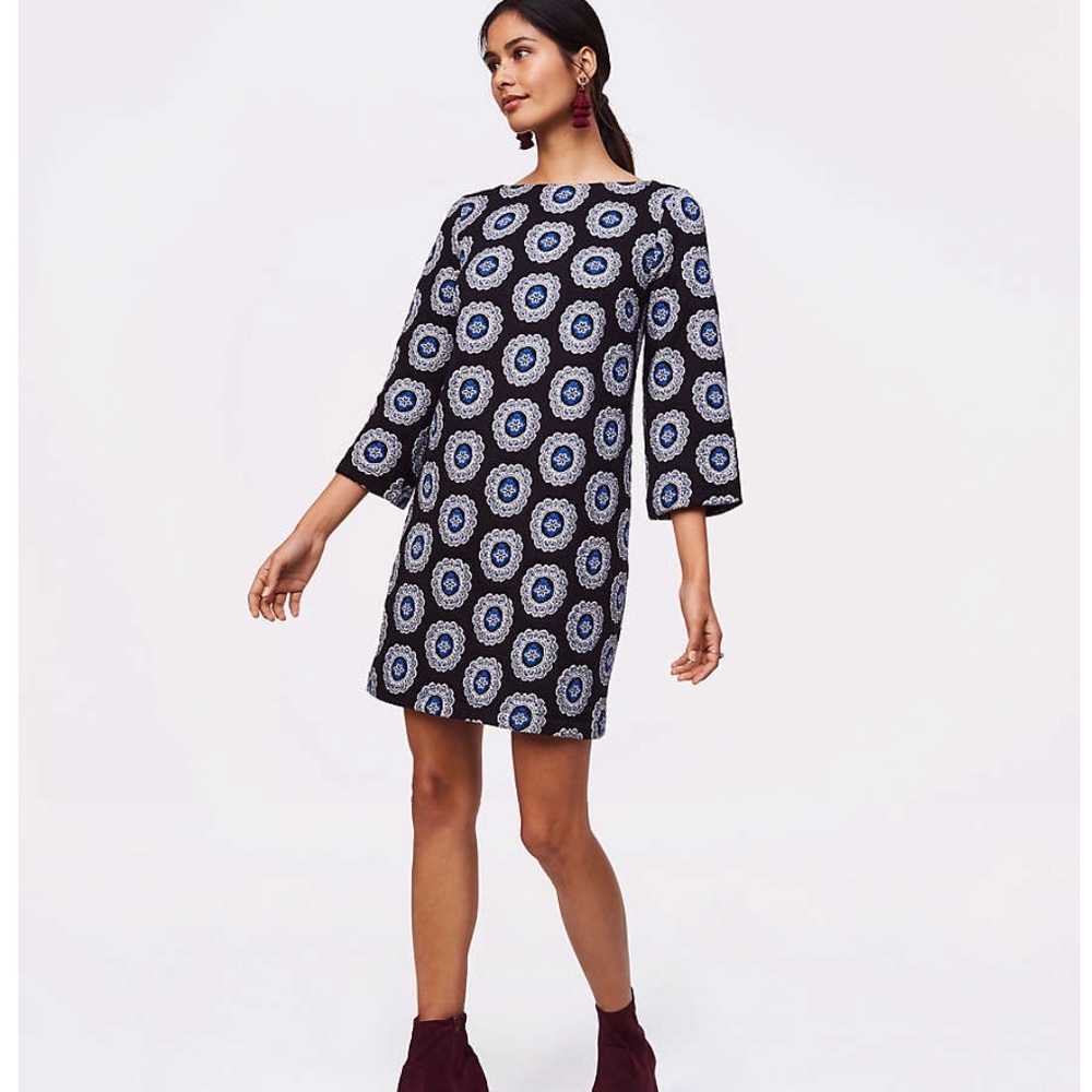 ANN TAYLOR LOFT SP MEDALLION SLIT SLEEVE DRESS
